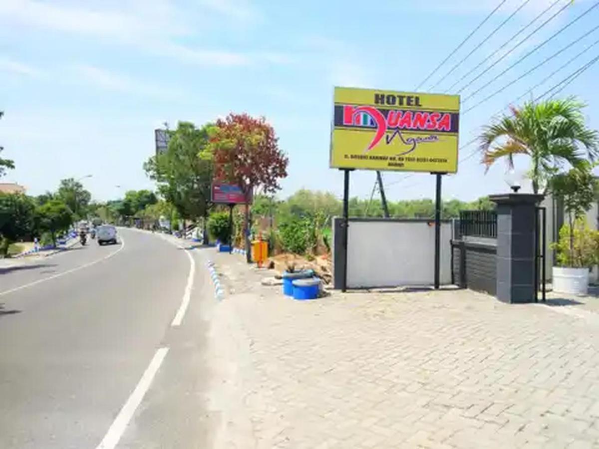 Reddoorz At Hotel Nuansa Ngawi Buitenkant foto